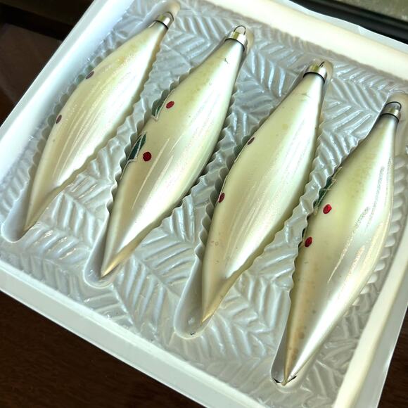 Holiday Time Vintage Glass Ornaments – Set of 4 Holly Teardrops, 6” - Picture 8 of 12